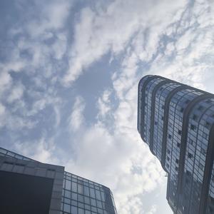 广西山歌轻轻的一