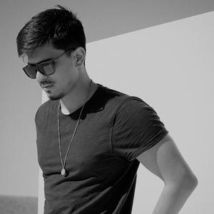 Ol sheyle (feat. Myrat Owez)