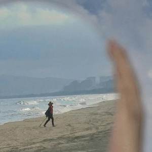 每次我总一个人走 -带我走 -周晓鸥