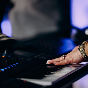 Мій Бог Моє Багатство