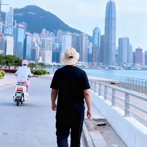 里面1004-ConvertAudio_kon wal deg mo.wav（里面1004 remix）