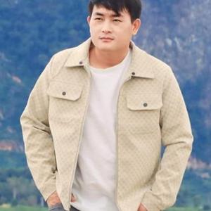 Tus neeg haib thaum 40