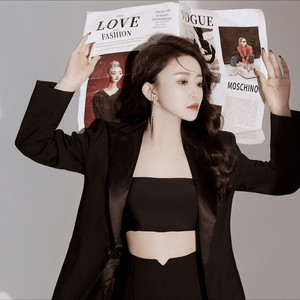 你像带刺的玫瑰