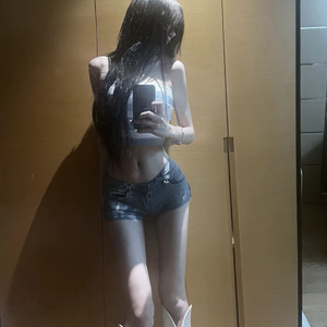 再漂亮的婊也不如心中的妻