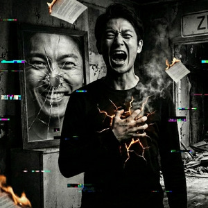 崩れた声で生きている