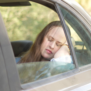 לחבק את שרה