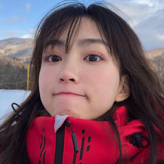 我负责可爱，你负责宠我，好不好呀?