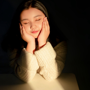 岁月请别带走她