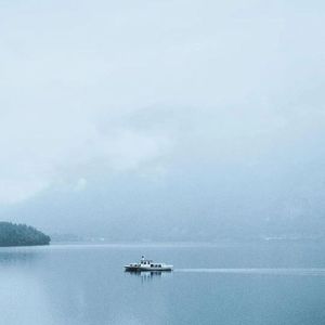 雪落满肩算不算你给的思念