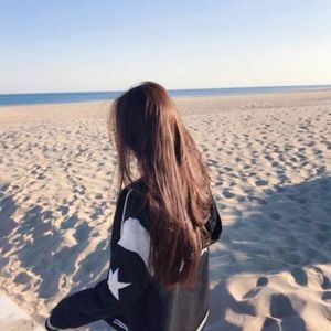 我在西湖边喝茶