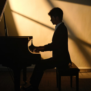 烟花下的梦-钢琴曲