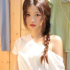 抽屉里的旧相册