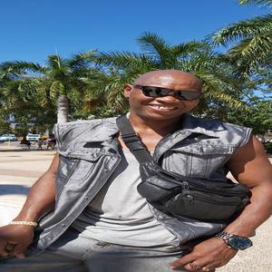 Leila suave y bonita