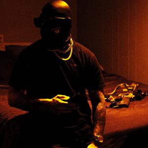 Catch A Body (feat. HeStartGlitchin)