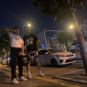 go to play（都起来耍）