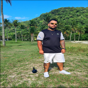 Trajando Lacoste