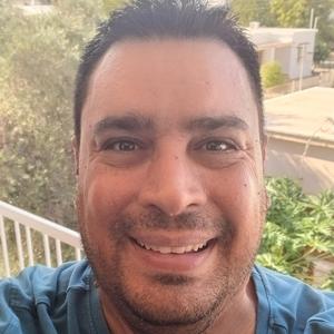 Της λευτεριάς το δέντρο (feat. Γιάννης Βενιζέλος & Δημήτρης Μπένος)