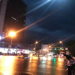 悲伤总比快乐更容易让人记住