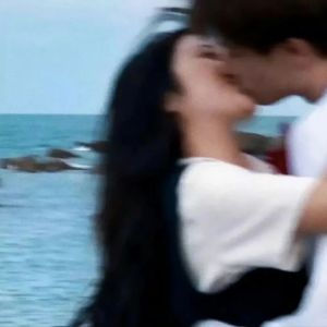 【FREE】" 初 吻 " 90sR&B Type Beat