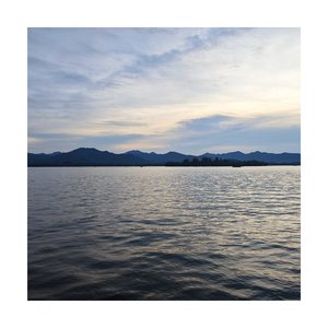 西湖 [30°14', 120°9']