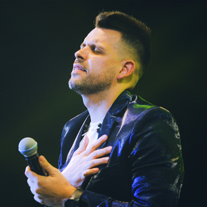 Desvistiendo Madrugadas (En Vivo)