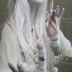 迷失雨后海岛中央