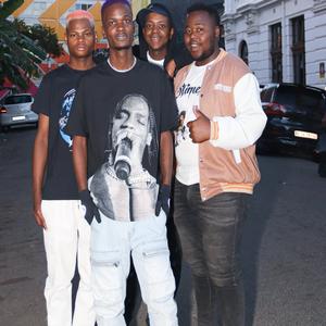 Ngiyazifela ngawe (feat. Koppie SA, Generaltee & Tyger Tee)