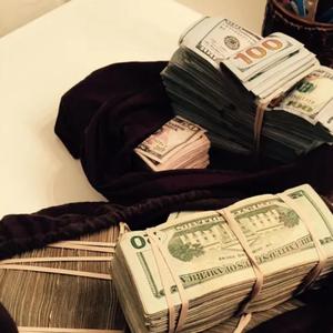 ****in up commas (feat. Skull-e)