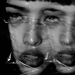 Still hang on (feat. Tracy 2 mars)