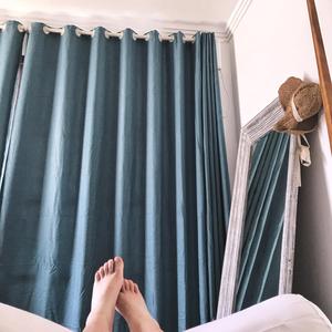 看见你发朋友圈才知道外面下雨了