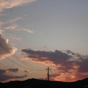 世间的风景都不及你