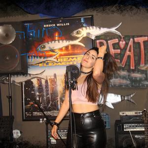 כחולה למדי (לייב)