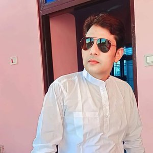 कुणसो सेंट लगावे छोरी