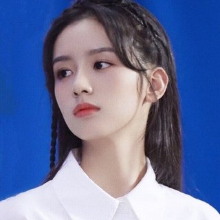 今夜 就带着微醺的醉意 去梦里见你好了