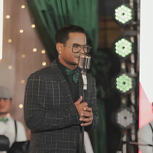 សញ្ញាប័ត្រស្នេហា (Live)