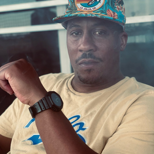 The Santa Monica Beat Selective