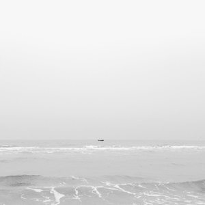 我回到了陪你看过的海