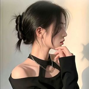 昏廊尽处