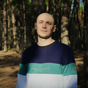 На сердце розы