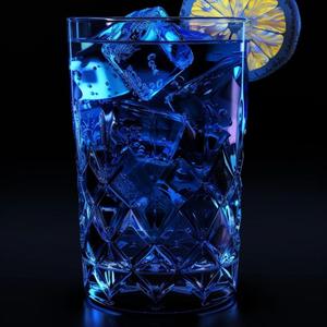 Pour Up (feat. Shaun VI)