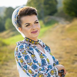 Te Astept in Prag De Seara