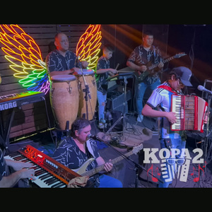 Romanticamente asi (En Vivo)