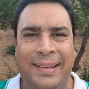 Σκούπισε τα ματάκια σου (feat. Γιάννης Βενιζέλος & Δημήτρης Μπένος)