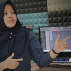 Tarik Sis Semongko Aku Nangis Opo Kowe Ra Kroso