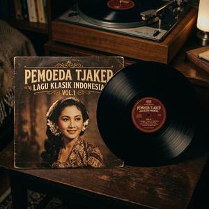 Pemuda Kumis Tipis