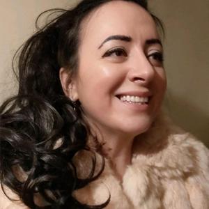 Мне нужно уйти и остаться. Собой. Чтоб не разорваться.