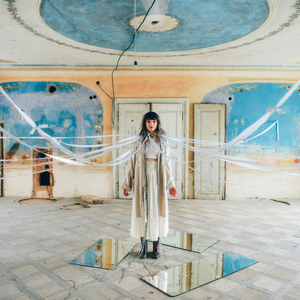 Bílá laň (feat. Věra Martinová)