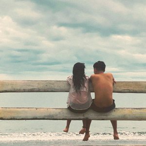 Mayroon Pa Ba? (Live)