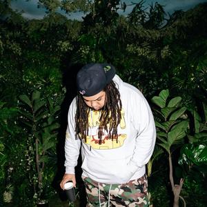 ESCAPE (feat. YUNG RICH DEE & DJ MILTICKET)