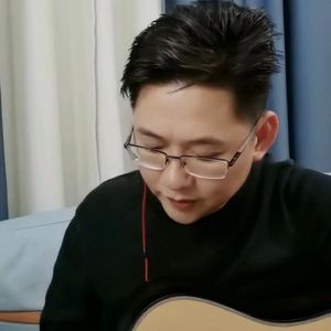 黄昏(日落西山天际一片暮色沉沉)